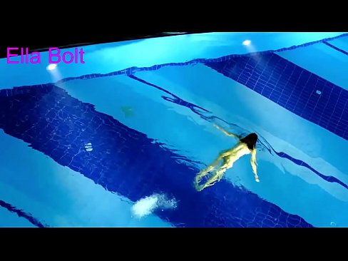 ❤️ Non posso smettere di guardare, giovane bionda catturata nuotare nuda nella piscina del resort ELLA BOLT ️❌ Video di sessoal it.kanalmoscow.ru ❤️